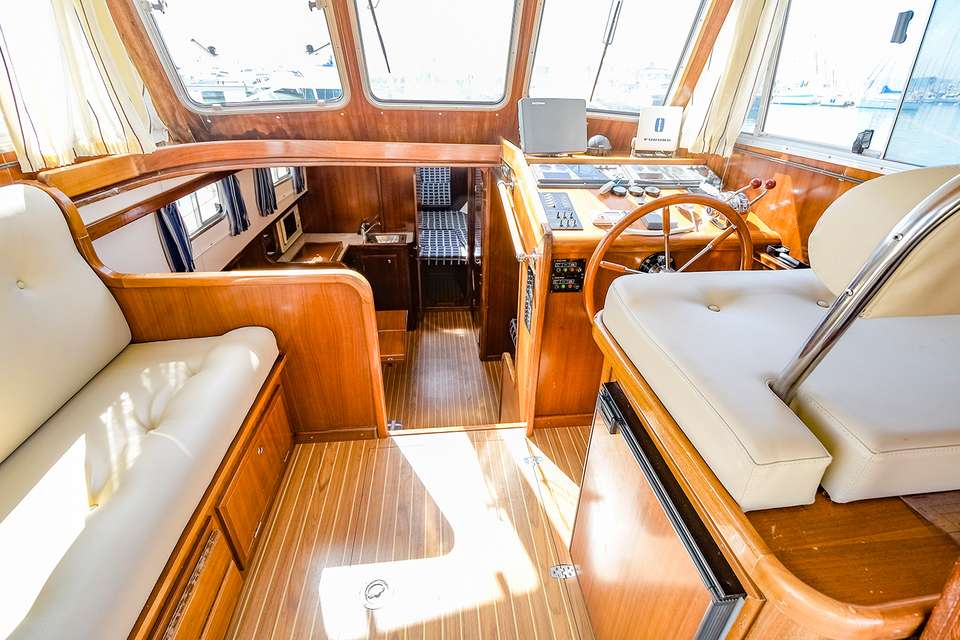 Menorquin Yacht 100