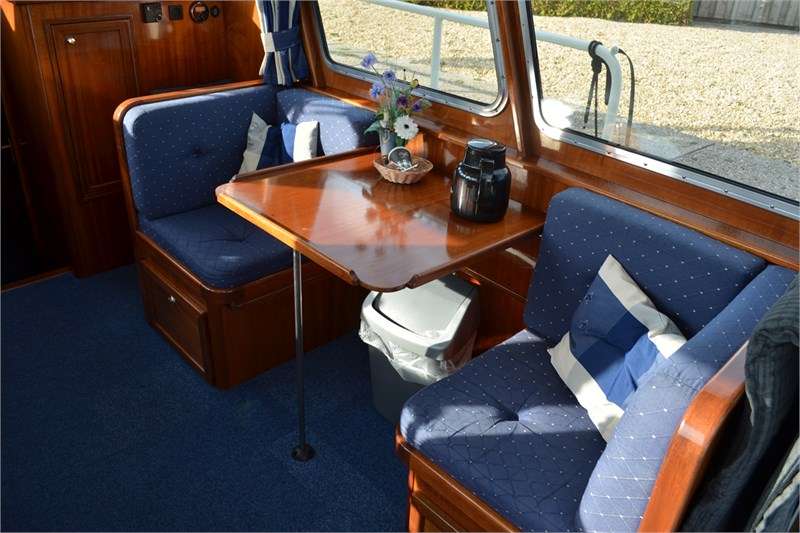 Monty Bank Trawler 950