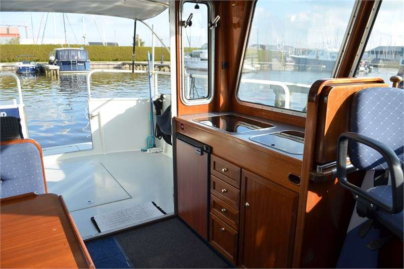 Monty Bank Trawler 950