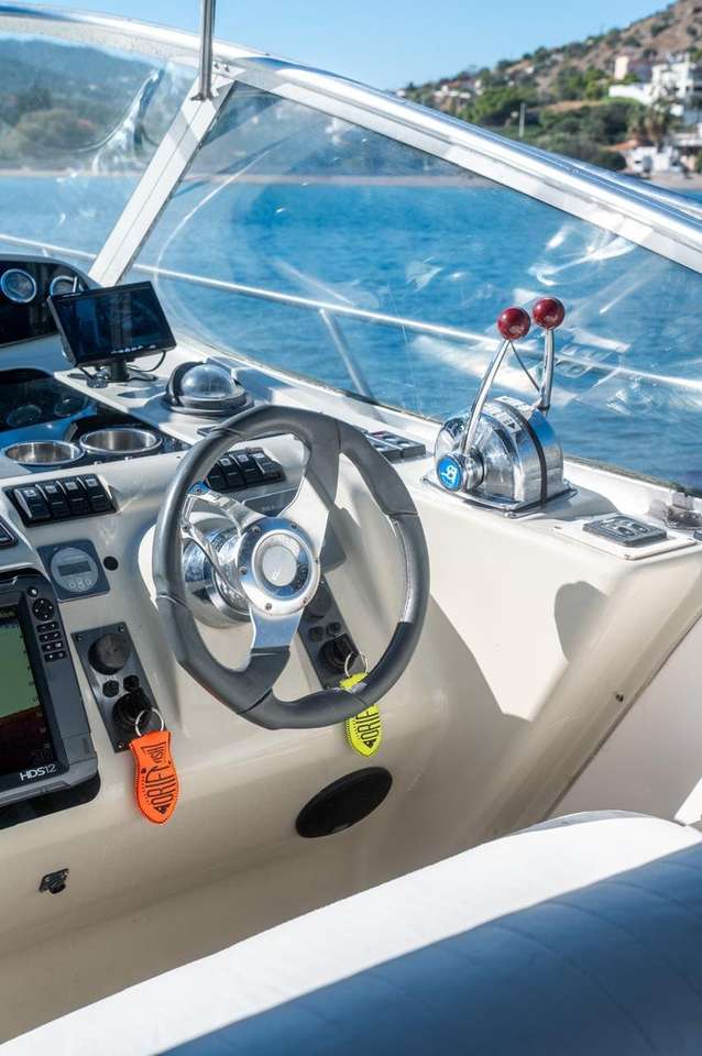 Sealine S37