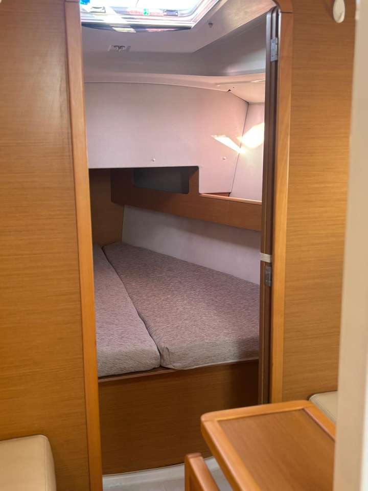Sun Odyssey 33i