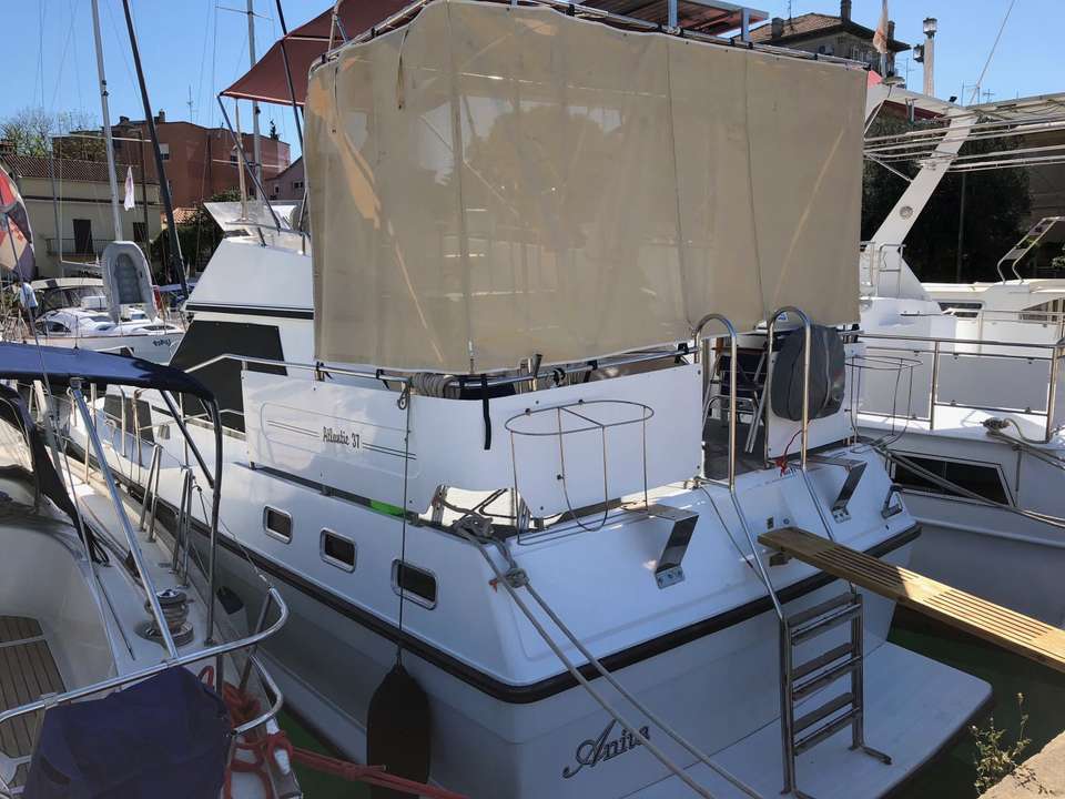 Atlantic 37
