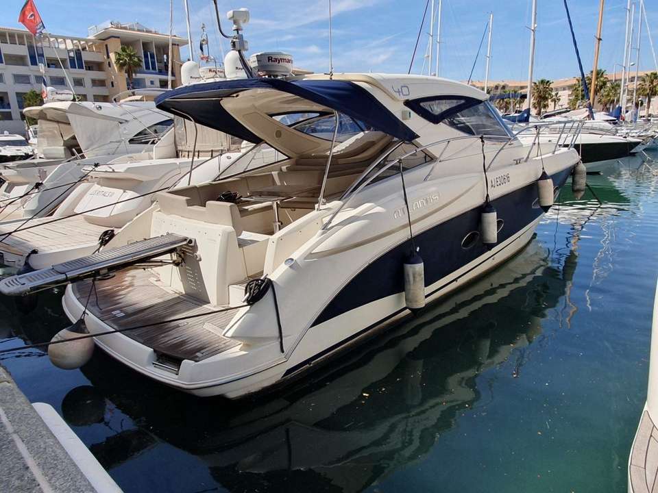 Azimut 40