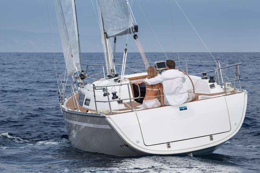 Bavaria Cruiser 33