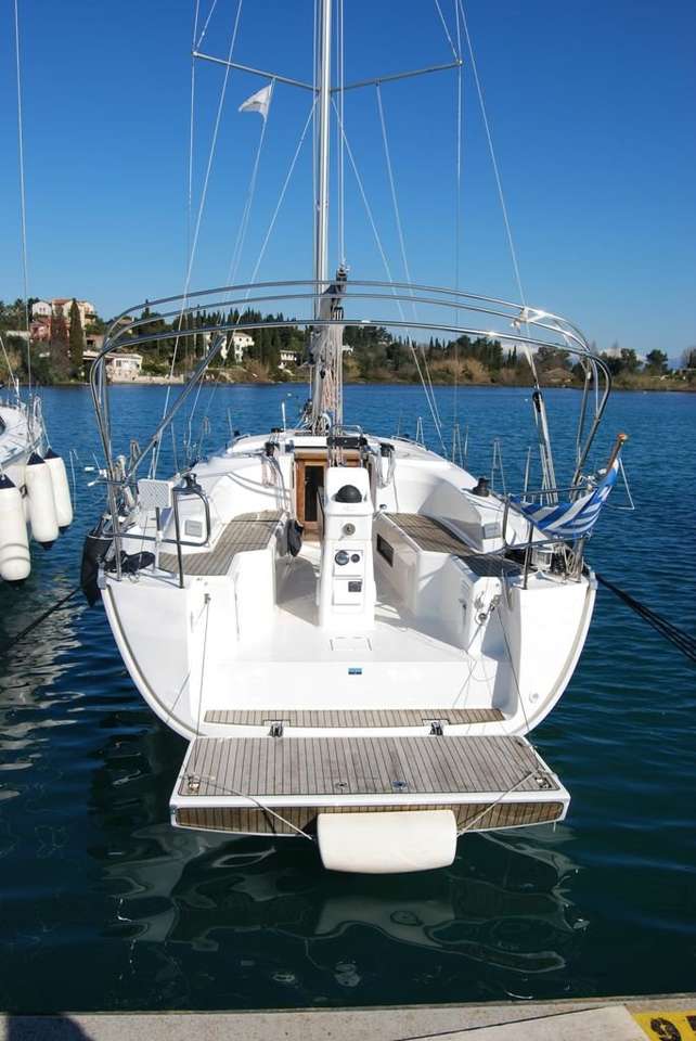 Bavaria Cruiser 33