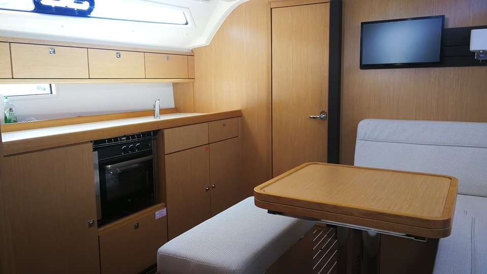 Bavaria Cruiser 41 Style