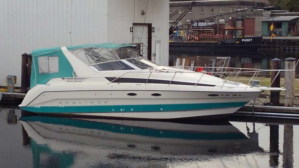 Bayliner 3055