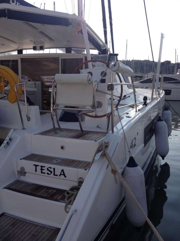 Catana 42 Carbon Premier