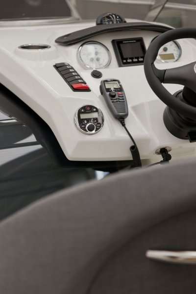 Cranchi Endurance 30