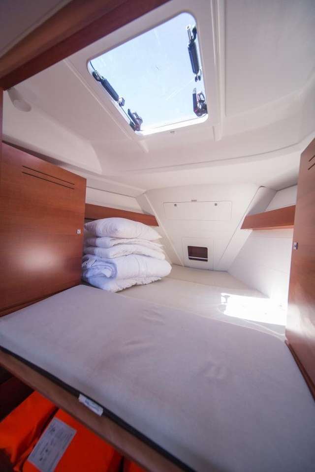 Dufour 310 Grand Large