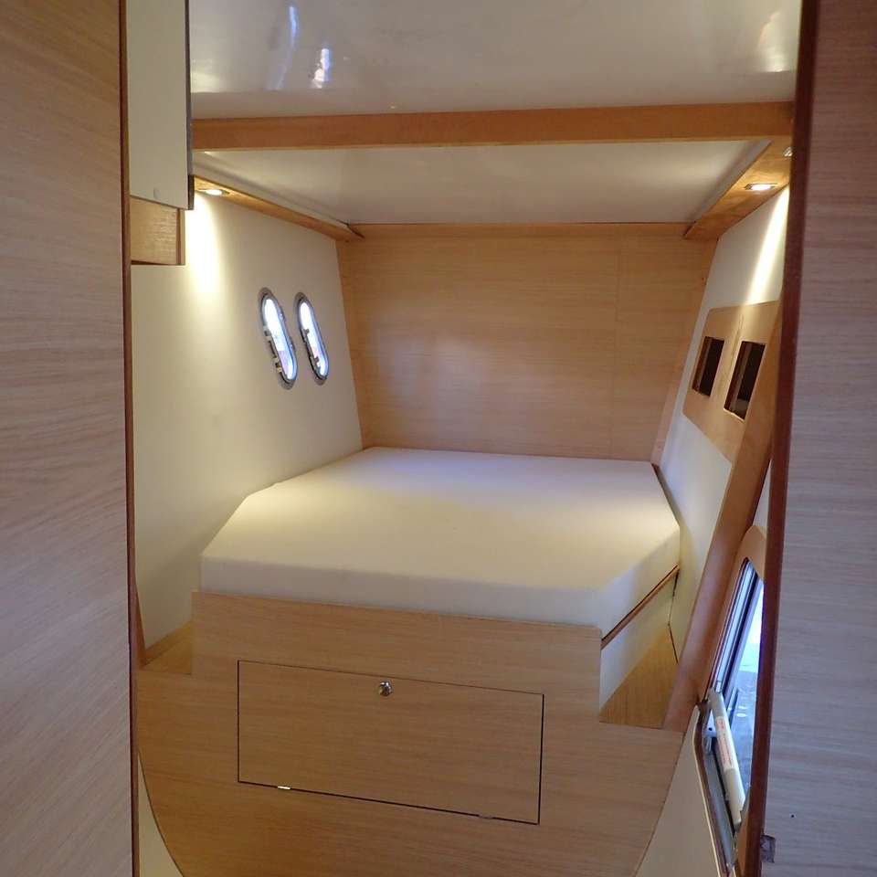 Eclipse 472