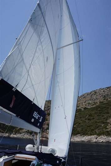 Elan 310