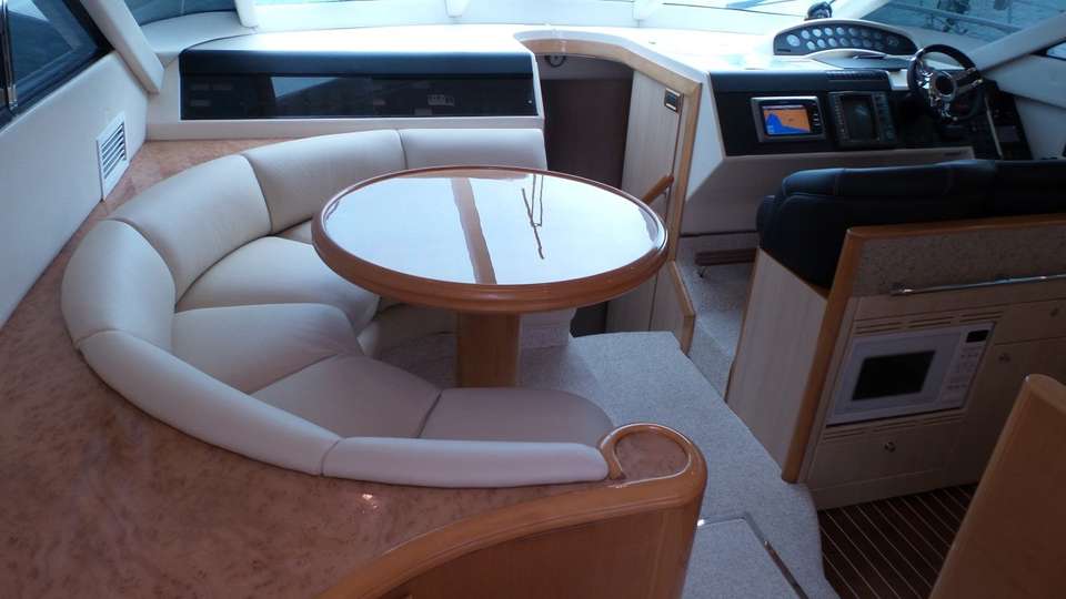 Fairline 60