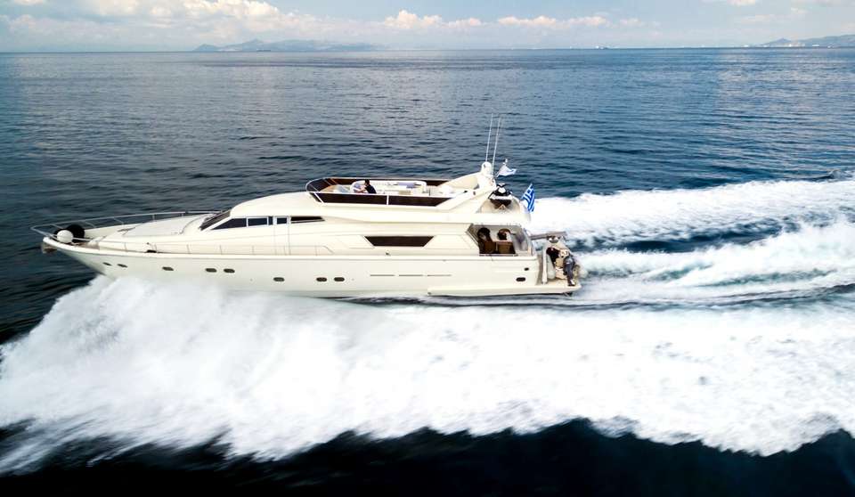 Ferretti 225