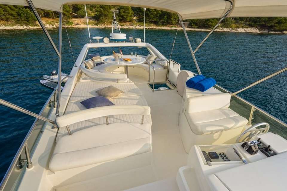 Ferretti 530