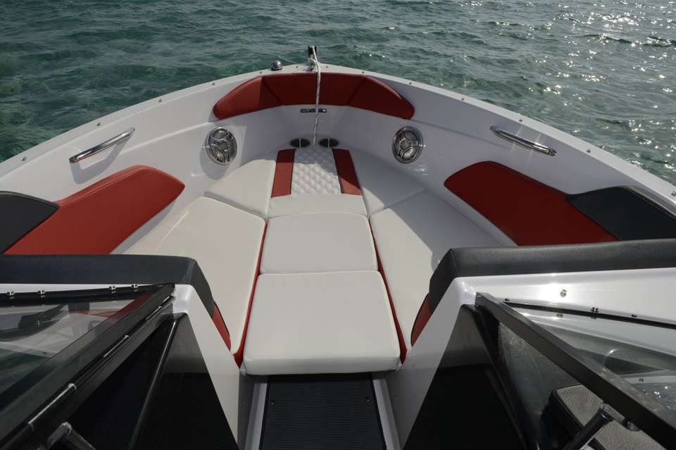 Glastron GTS 205