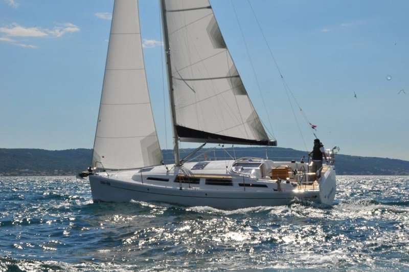 Hanse 345
