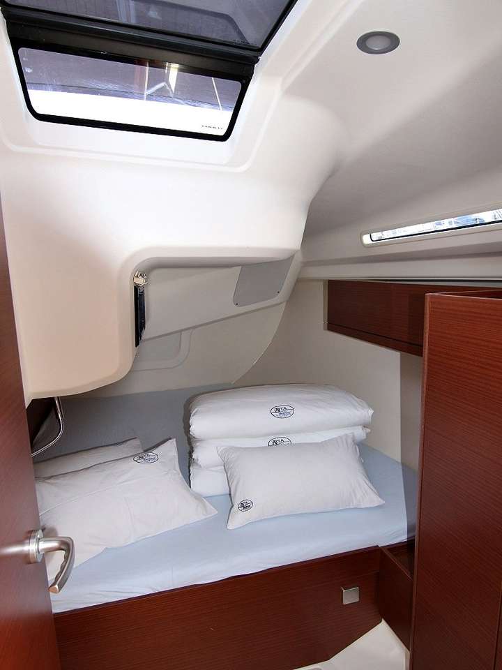 Hanse 418