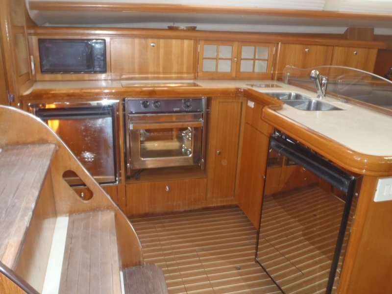 Hunter 44 DS