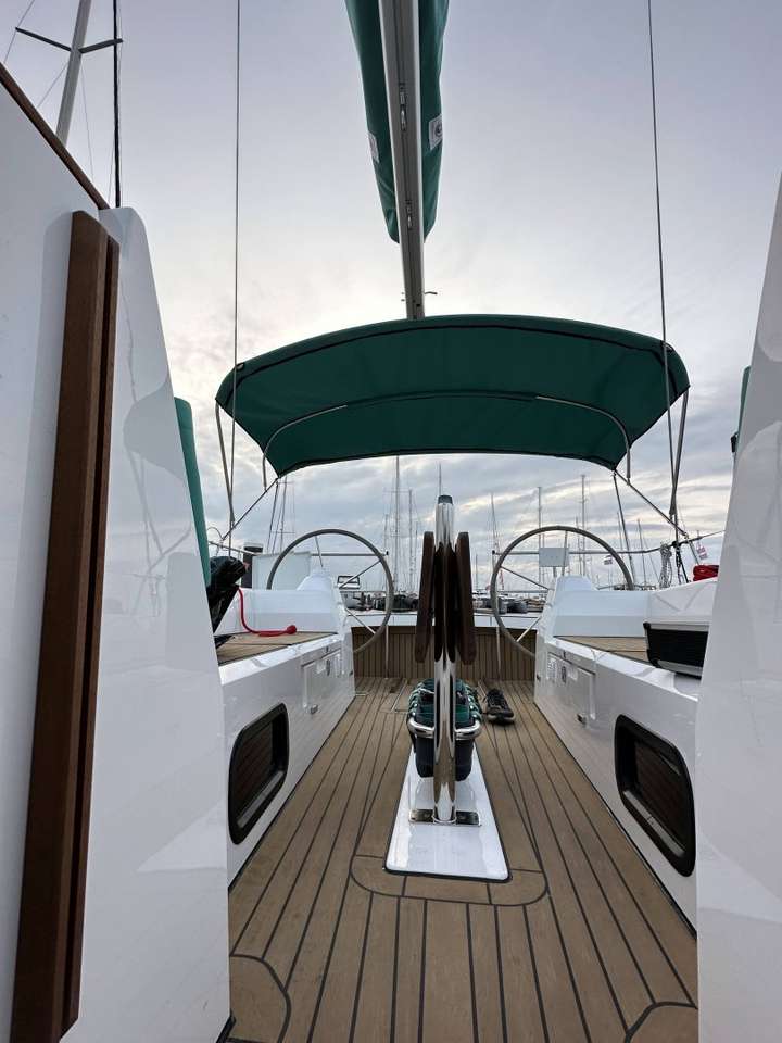 Maxus 35