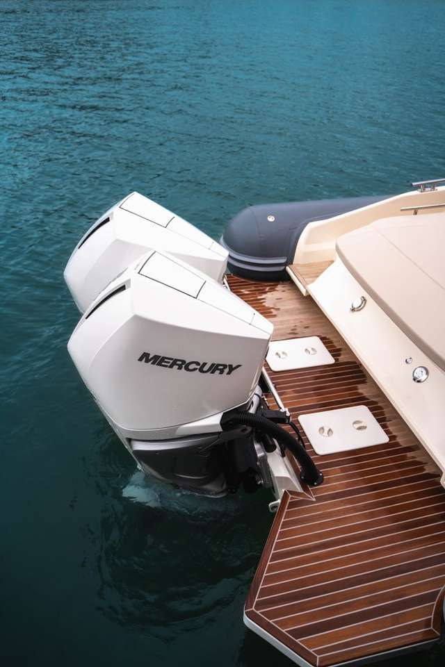 Nuova Jolly Prince 28 Sport Cabin