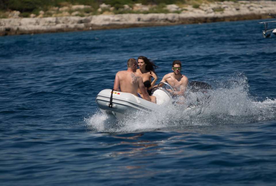 Nuvari 63S Flybridge