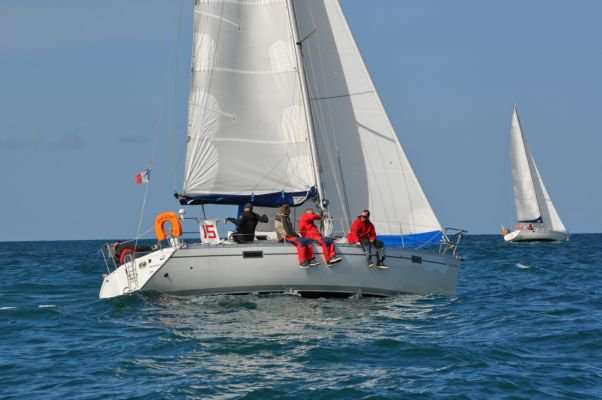 Oceanis 351