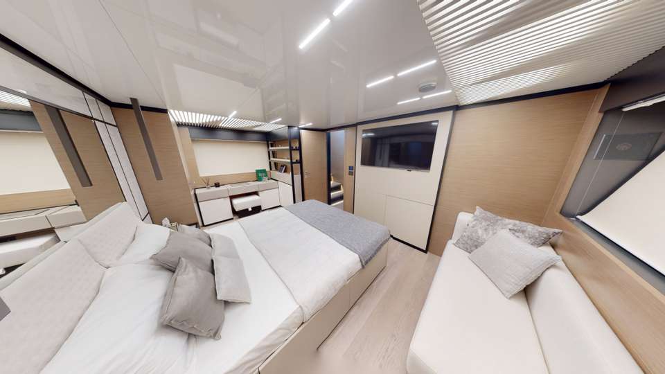 Ferretti 780