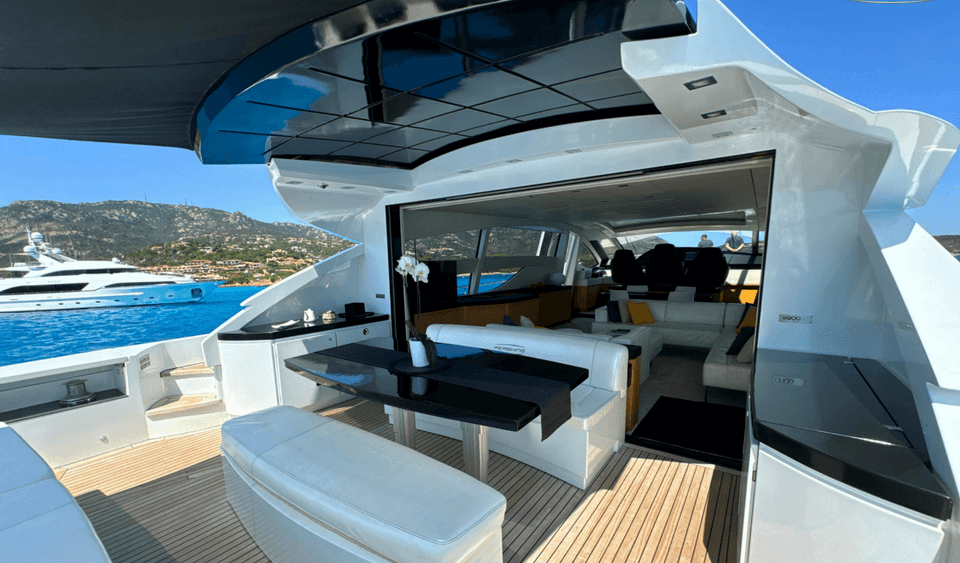 Pershing 80