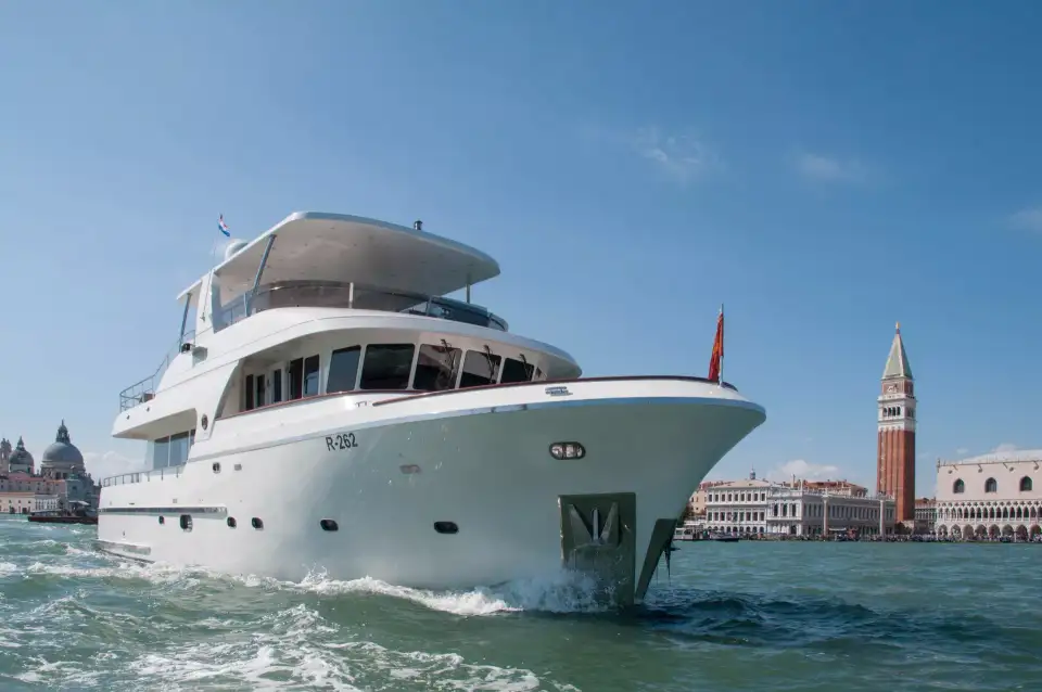 Navetta 23