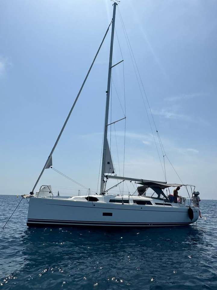 Hanse 345