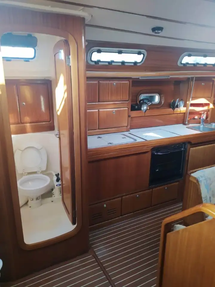 Bavaria 42