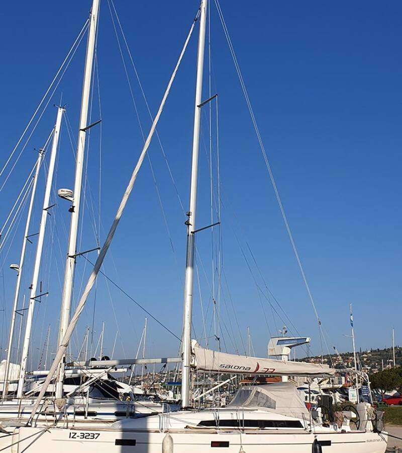 Salona 33