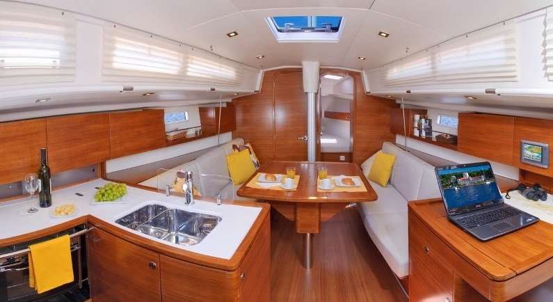 Salona 38