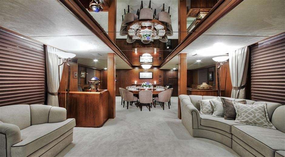Seafin 72' motor yacht