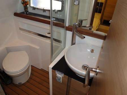 Sealine S42