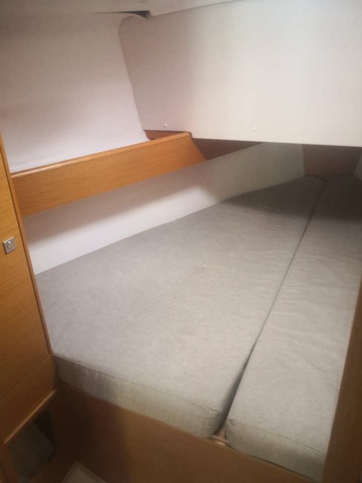 Sun Odyssey 30i