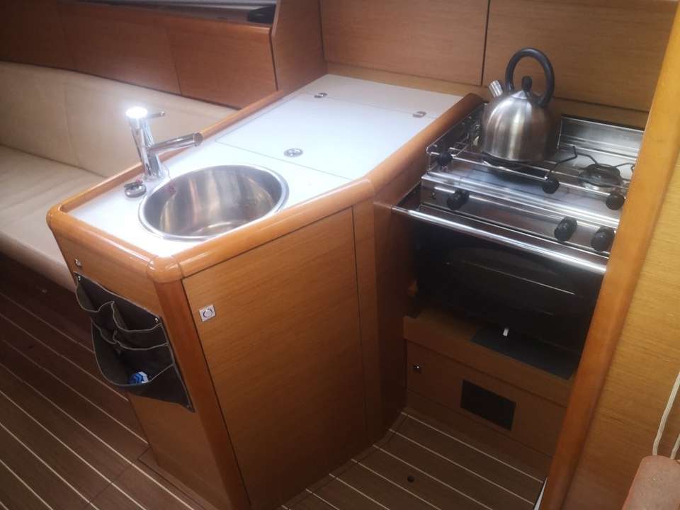 Sun Odyssey 30i