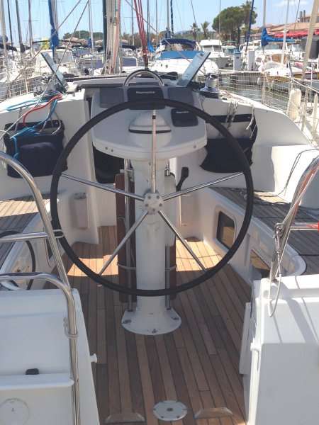 Sun Odyssey 35