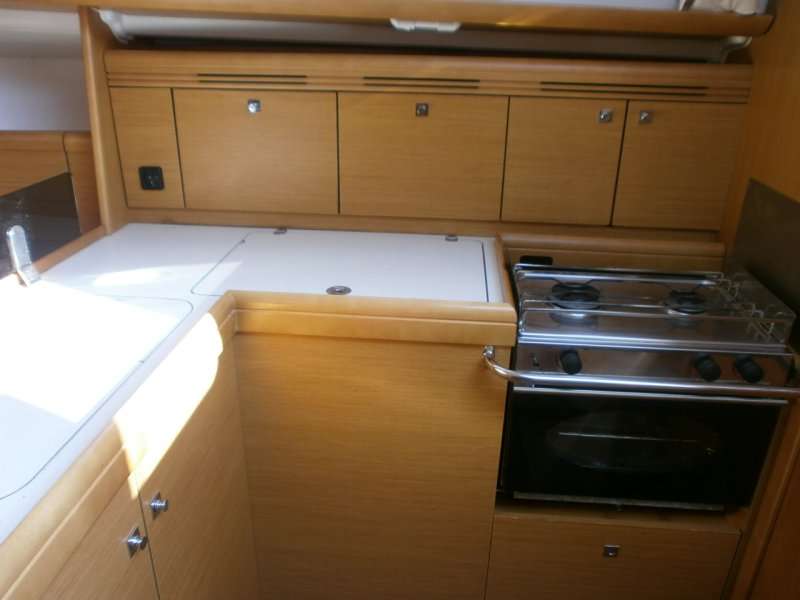 Sun Odyssey 36i Performance