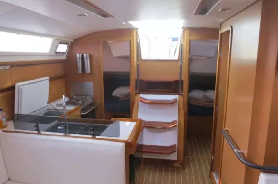 Sun Odyssey 409