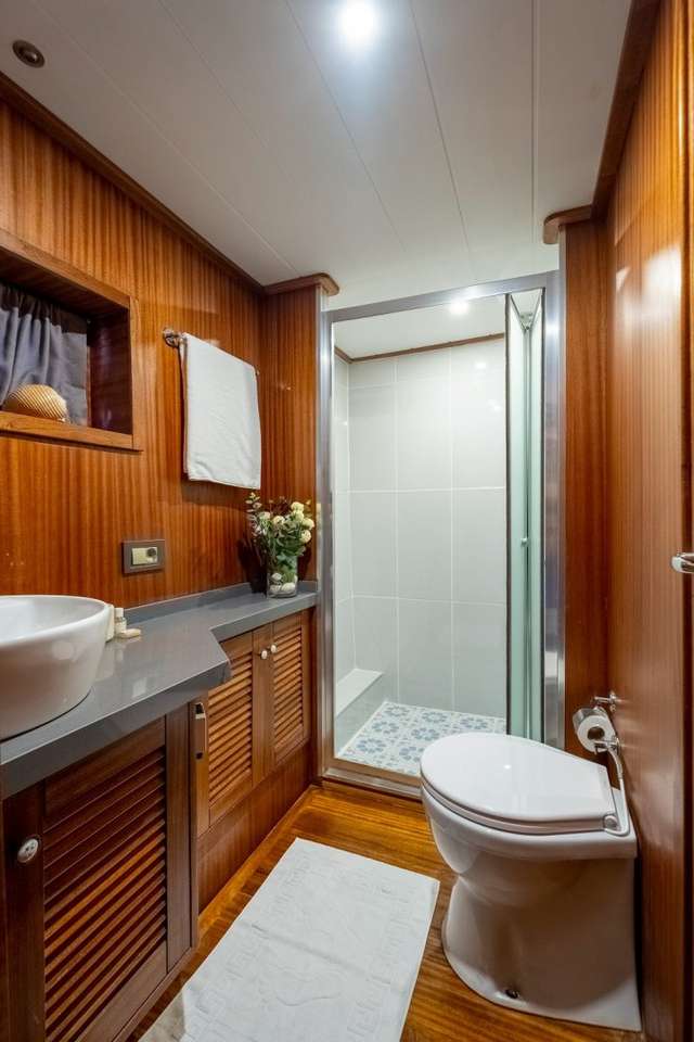 T43 Trawler