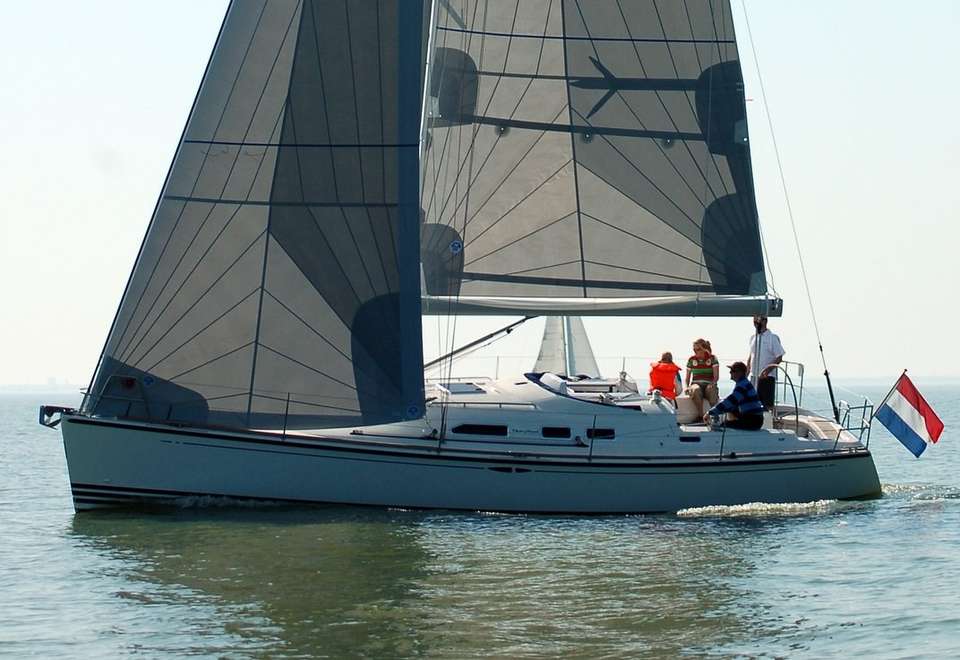 X Yacht 37