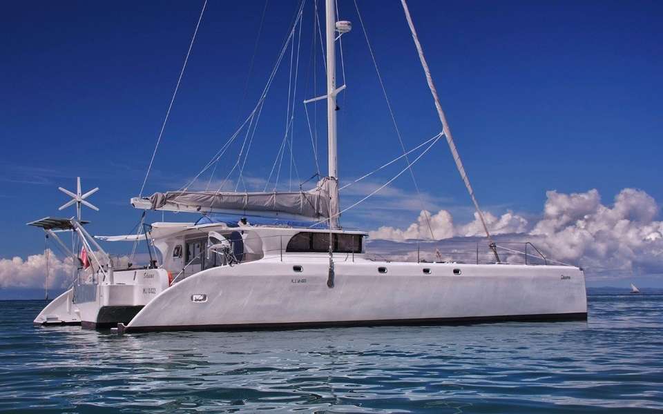 Longez la côte de Madagascar à la voile !