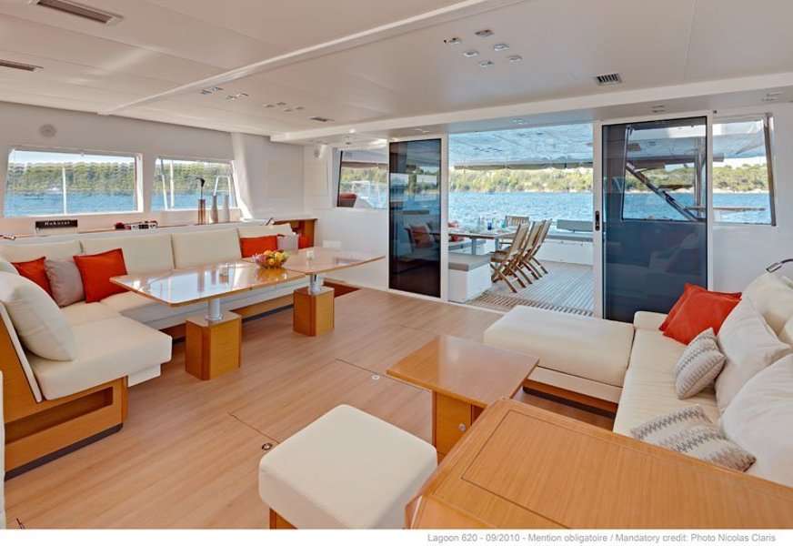 Ein Katamaran für Groß und Klein