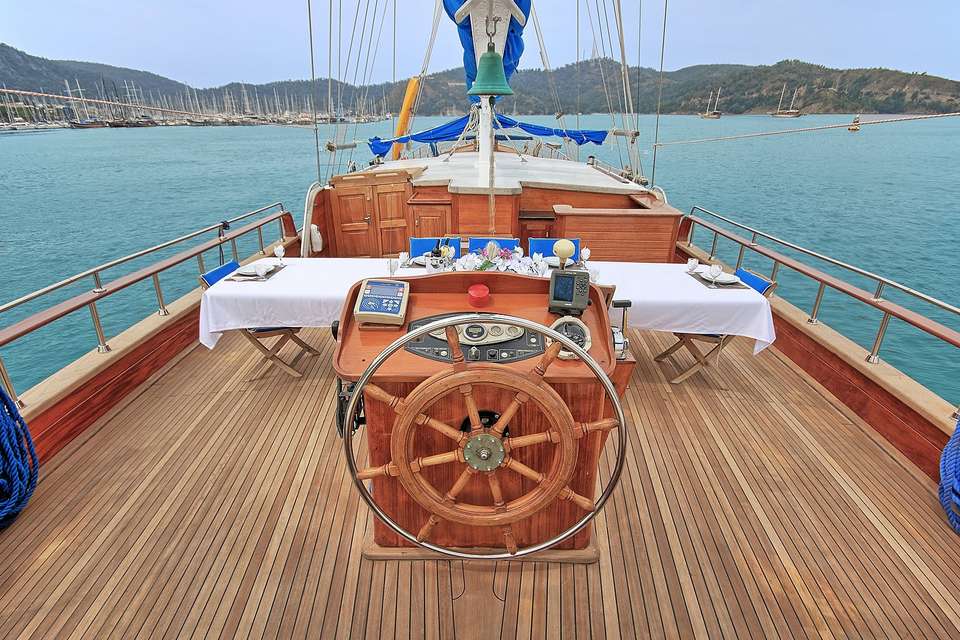 Vuestra goleta ofrece una comodidad excepcional y mucho espacio