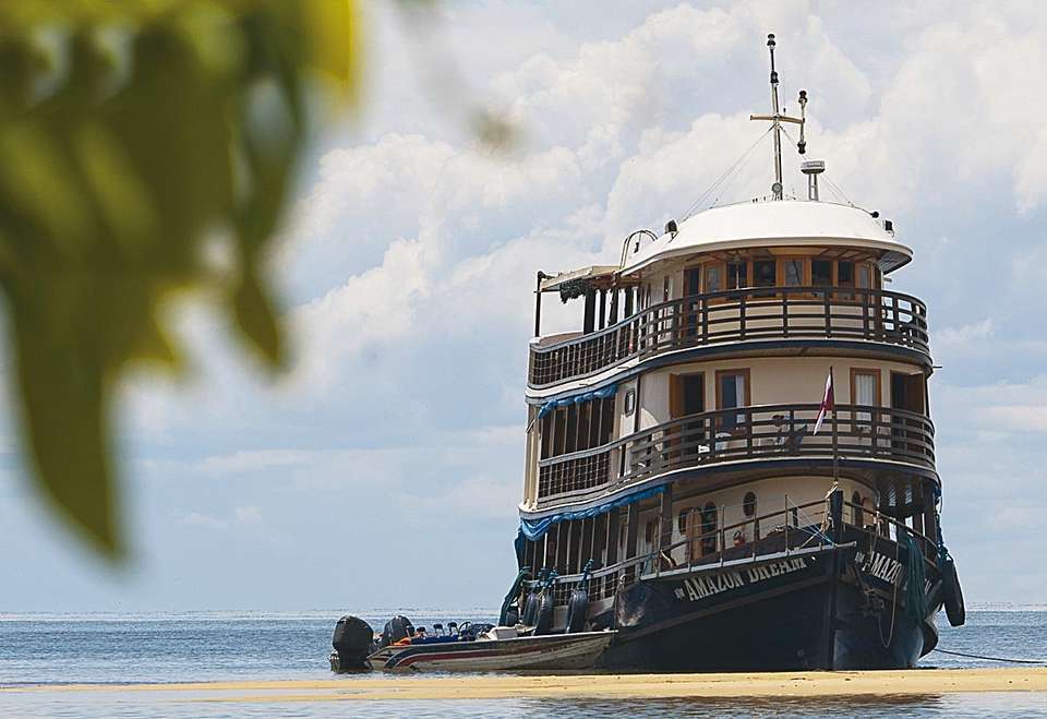 Une croisière à bord d'un bateau original  ...