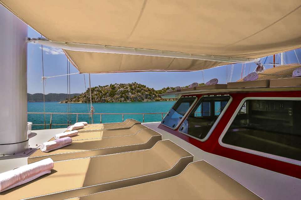 Des bains de soleil pour vous détendre lors de la navigation