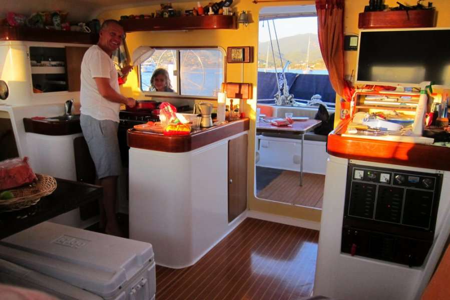 Une cuisine équipée