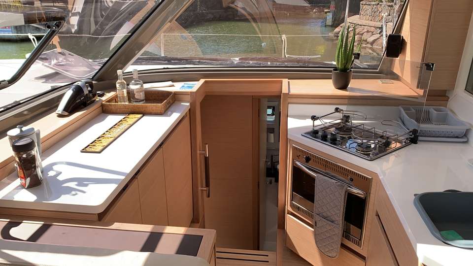 Fully equipped kitchen to prepare delicious meals